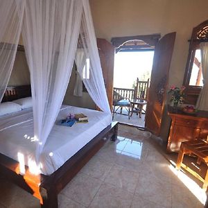 Meme Surung Guesthouse